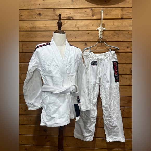 Combat CRNR Echo Series v3.0 BJJ Gi Matching Set White Size A3 w/ Belt - Picture 1 of 13